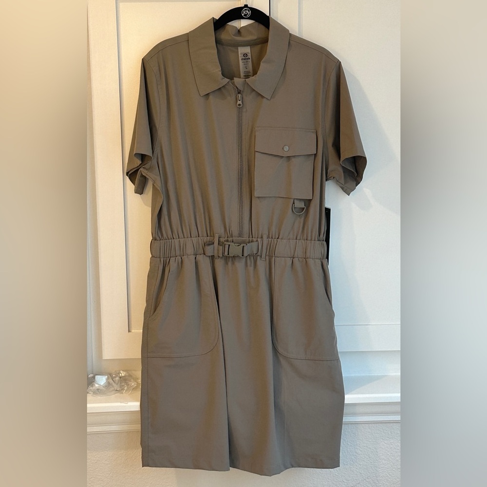 Mono B Collared Active athletic Outdoor Dress L